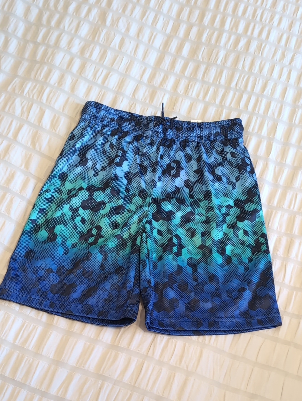 New Boys M Shorts